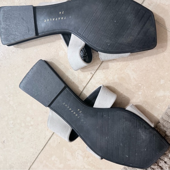 Zara Black and Cream Sandals - Picture 2 of 2